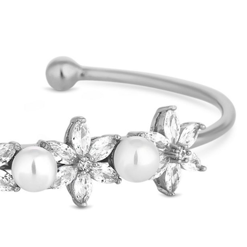 Cubic zirconia and pearl flower bangle